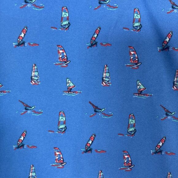 Roundtree & Yorke Performance Mens Shorts Size 42 Pattern Blue Sail Boat NWT - Picture 2 of 5